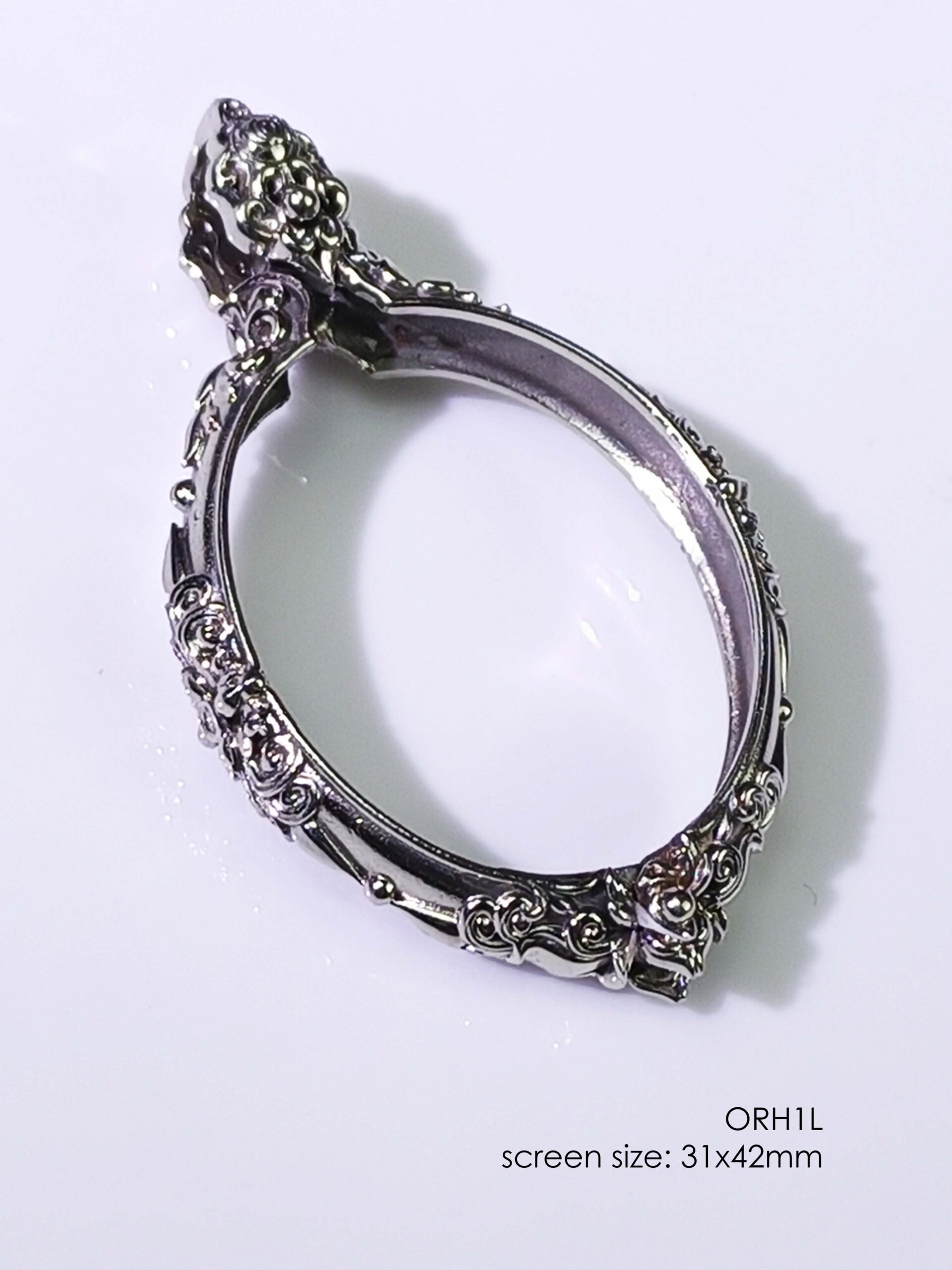 ORH1LWhitebrass Orahan1L Oval amulet casing 31x42mm - Image 4