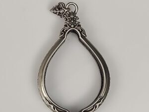 NAMO2Whitebrass amulet casing inner screen size 30x44mm