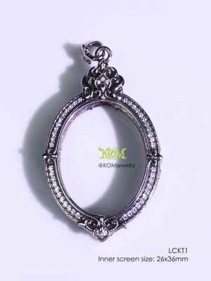 LCKT1Whitebrass Locket1 Oval amulet casing 26x36mm