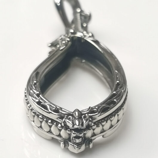 CONCHWhitebrass_4