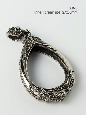 KTNUWhitebrass Katanyu amulet casing 27x33mm