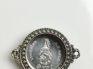 PSRND1Whitebrass round amulet casing inner diameter 20mm