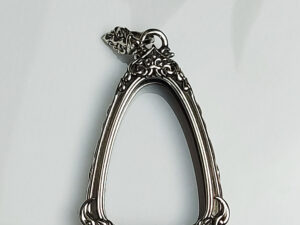 TUAD1Whitebrass LP Tuad amulet casing inner screen size 24x36mm