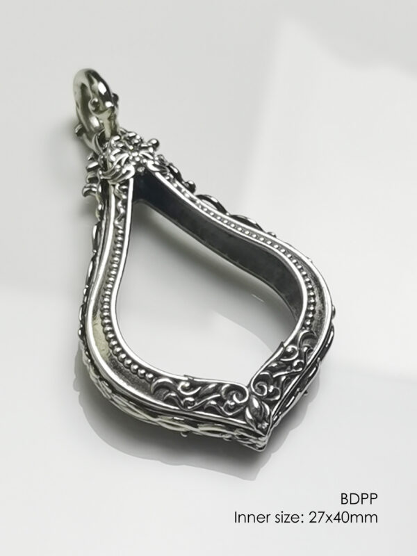BDPPWhitebrass Buddha Pratarn Phon amulet casing 27x40mm - Image 10