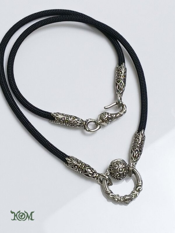KOM Dahlia Whitebrass necklace with Click-Lock Spring for short wearing