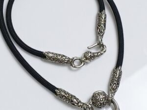 KOM Dahlia Whitebrass necklace with Click-Lock Spring for short wearing
