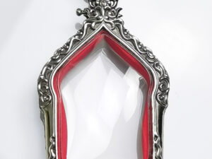 KPNXLWhitebrass Khun Paen X-tra Large amulet casing 35x49mm
