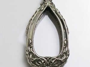 WES3Whitebrass Wessuwan amulet casing 21x37mm