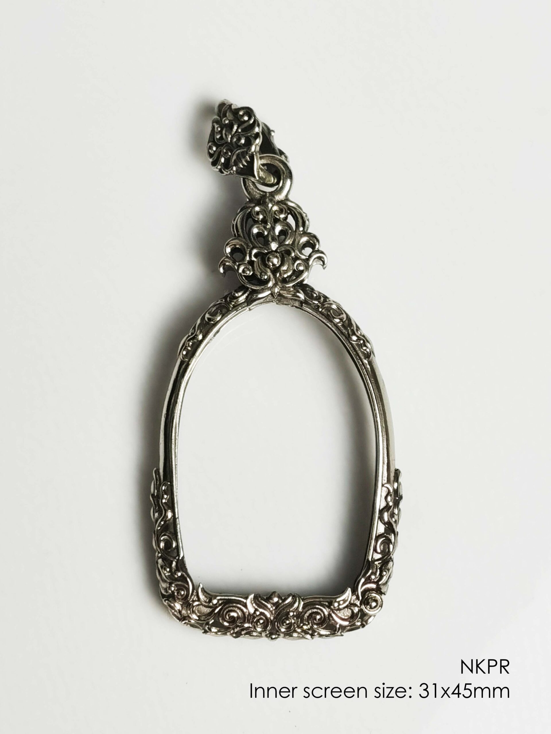 NKPRWhitebrass Nakrprok amulet casing inner screen size 31x45mm