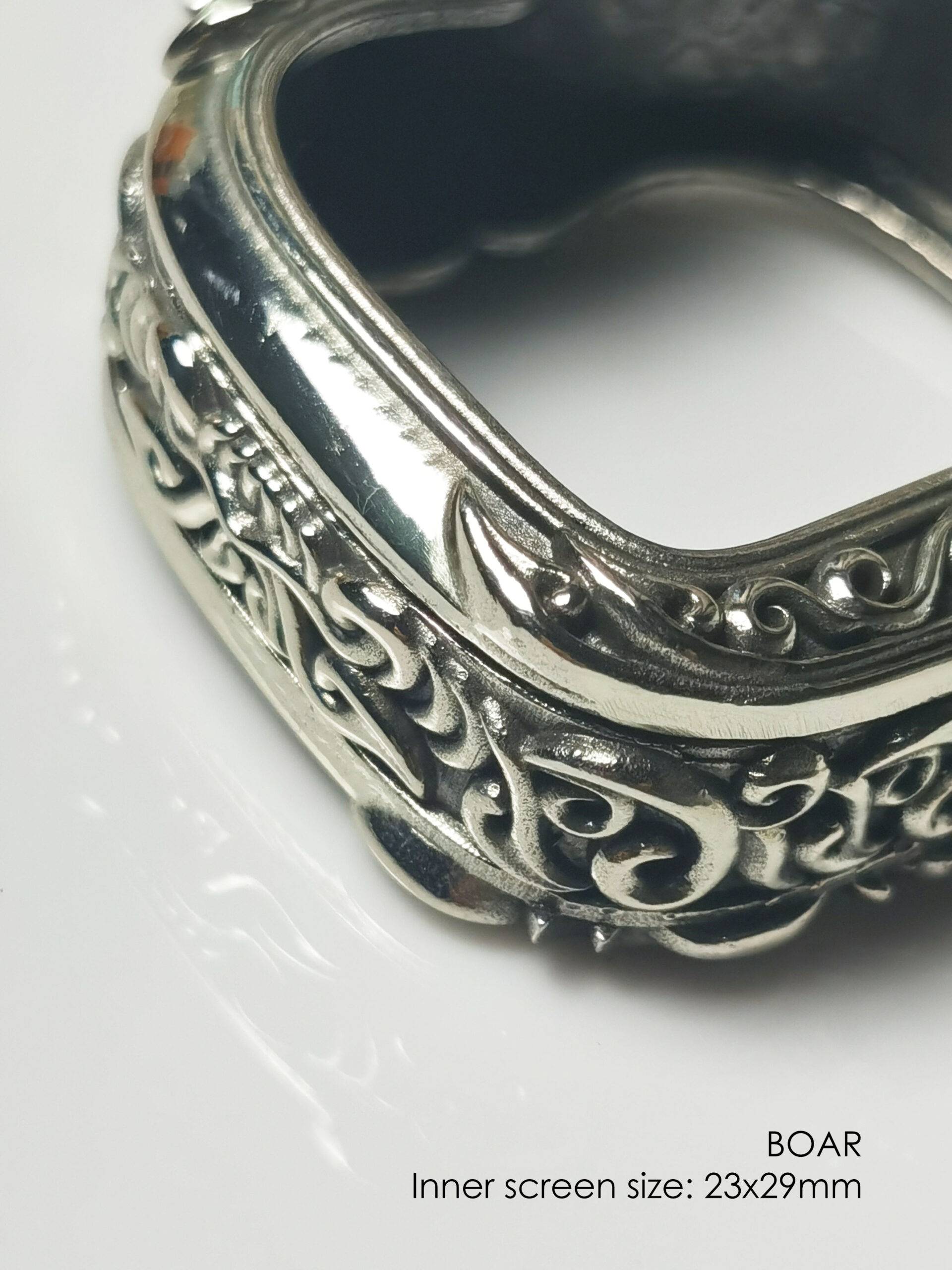 BOARWhitebrass amulet casing inner size 23x29mm - Image 8