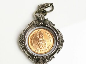 1RND50Whitebrass round amulet casing inner diameter 18mm