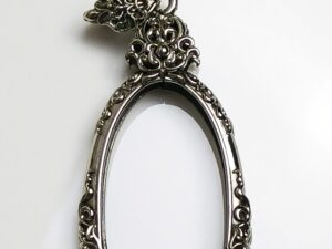 SOTRWhitebrass Sothron amulet casing 25x35mm