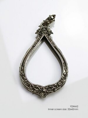 YDNM2Whitebrass Yodnam2 amulet casing 32x42mm