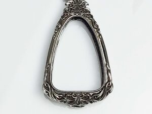 TUAD2Whitebrass LP Tuad amulet casing inner screen size 24x36mm