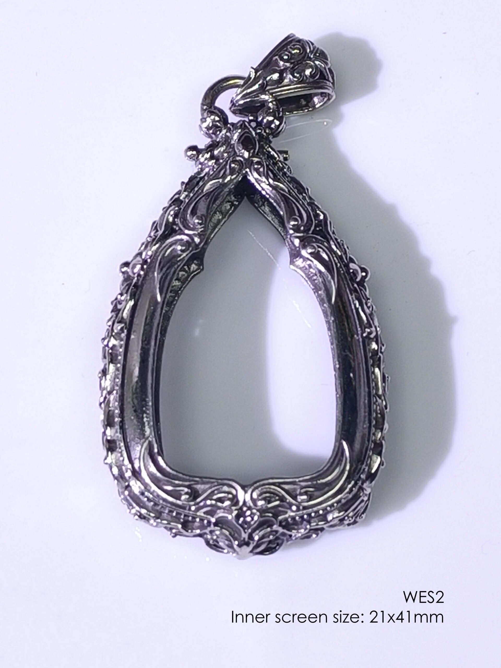 WES2Whitebrass Wessuwan amulet casing 21x41mm