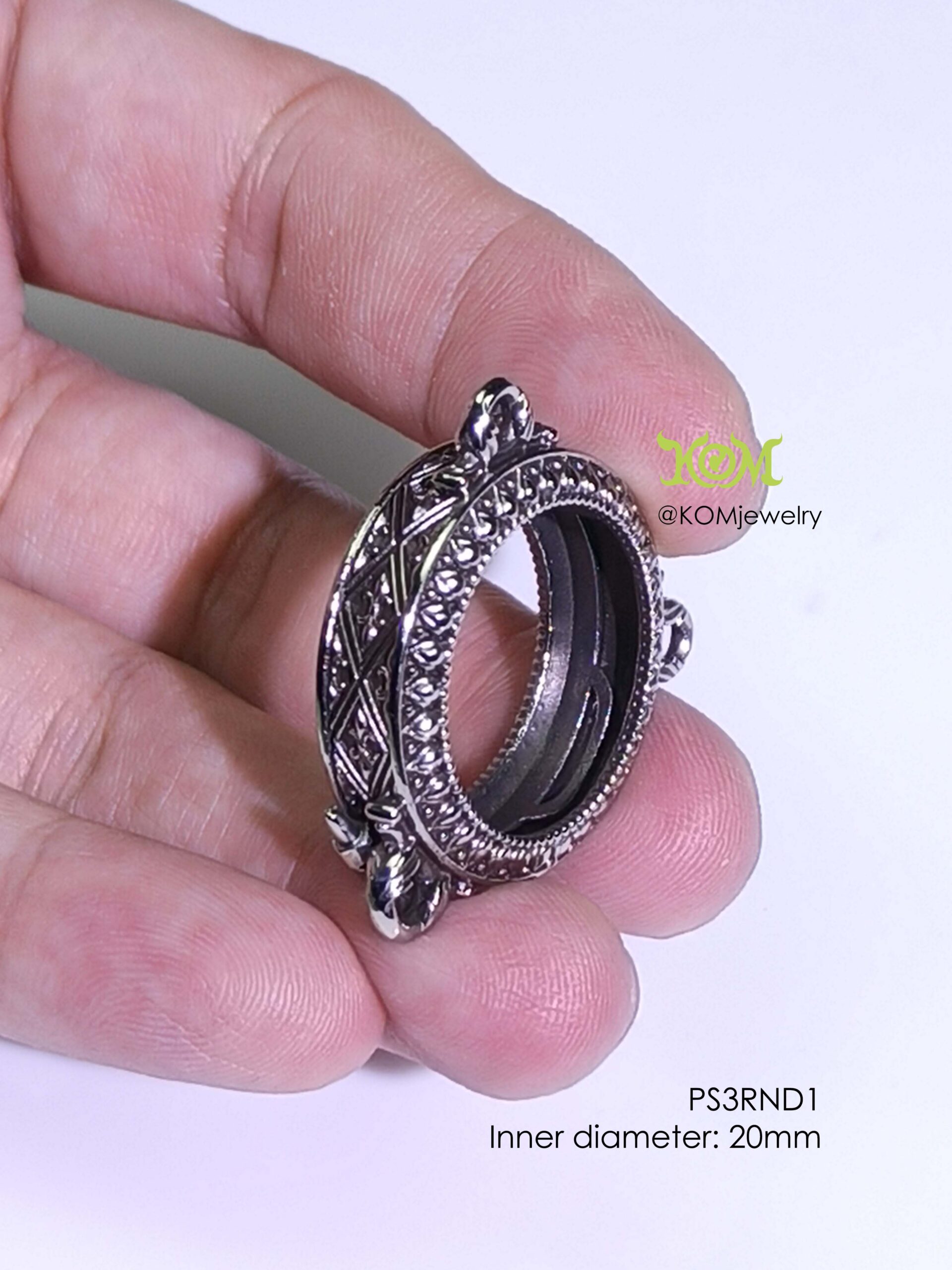 PS3RND1Whitebrass round amulet casing inner diameter 20mm - Image 3
