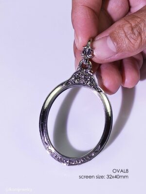 OVAL8Whitebrass amulet casing screen size 32x40mm
